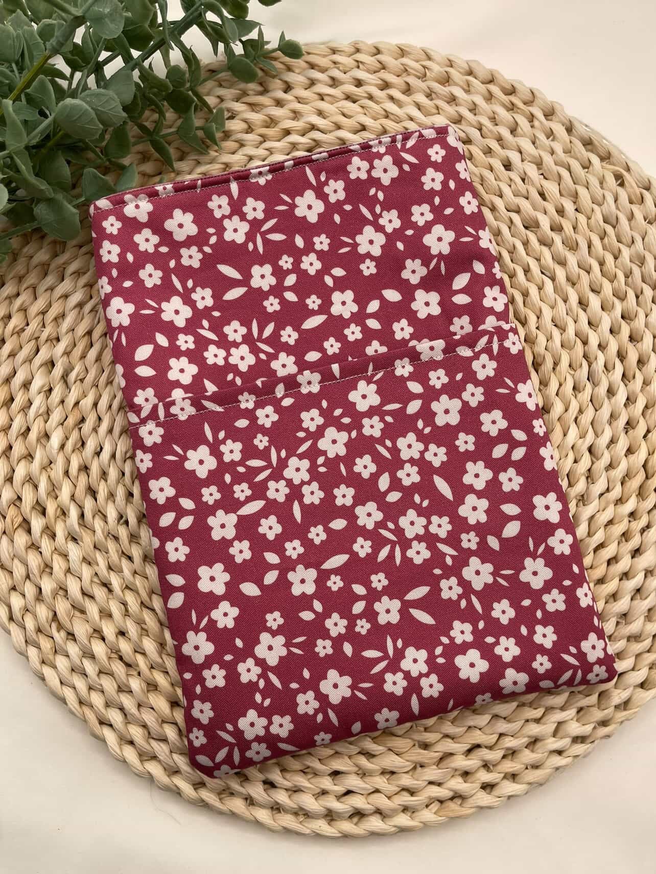 Wildberry meadow book sleeve