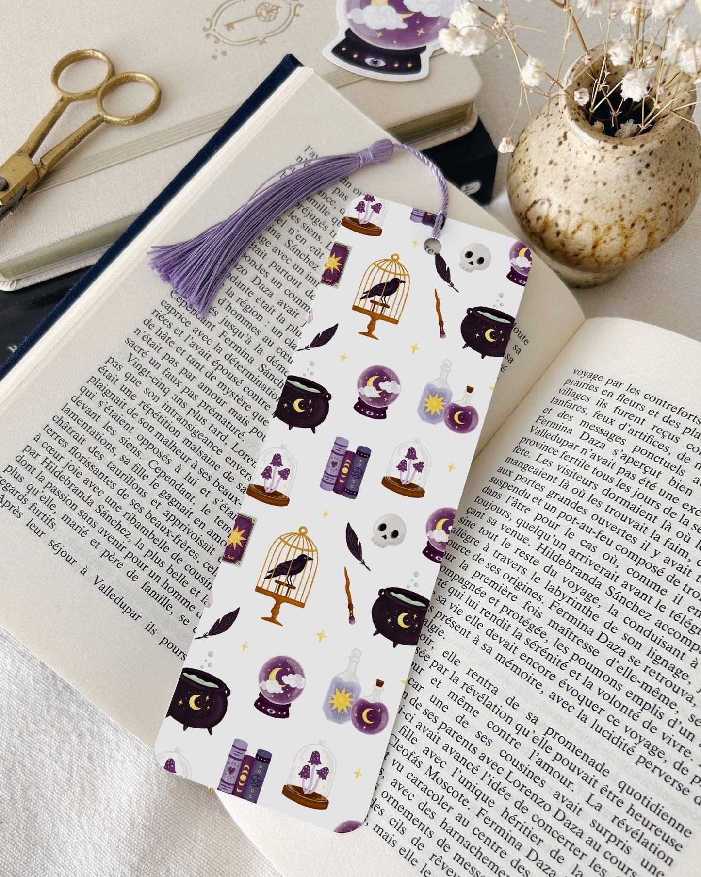Magic & witchcraft bookmark (coming soon)