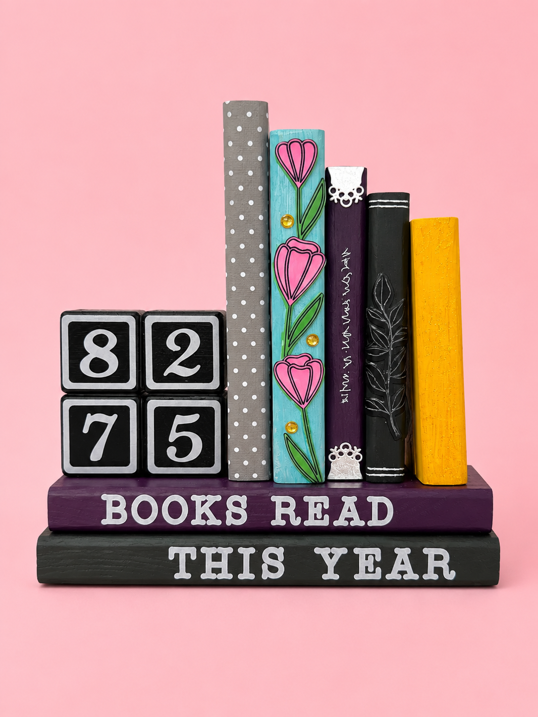 The yearly reading tracker bookend