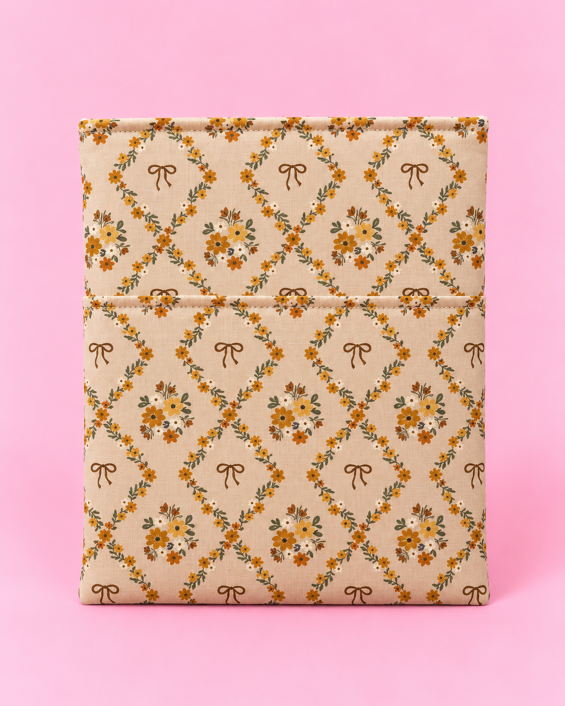 Vintage floral & bow book sleeve