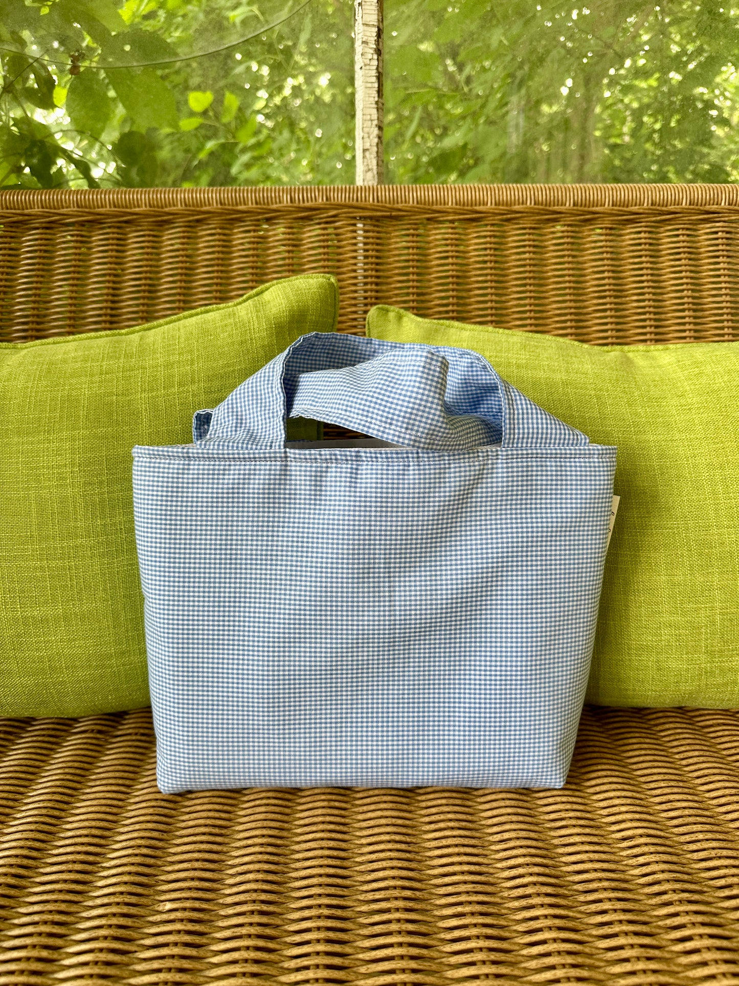 The cottage tote book sleeve LG