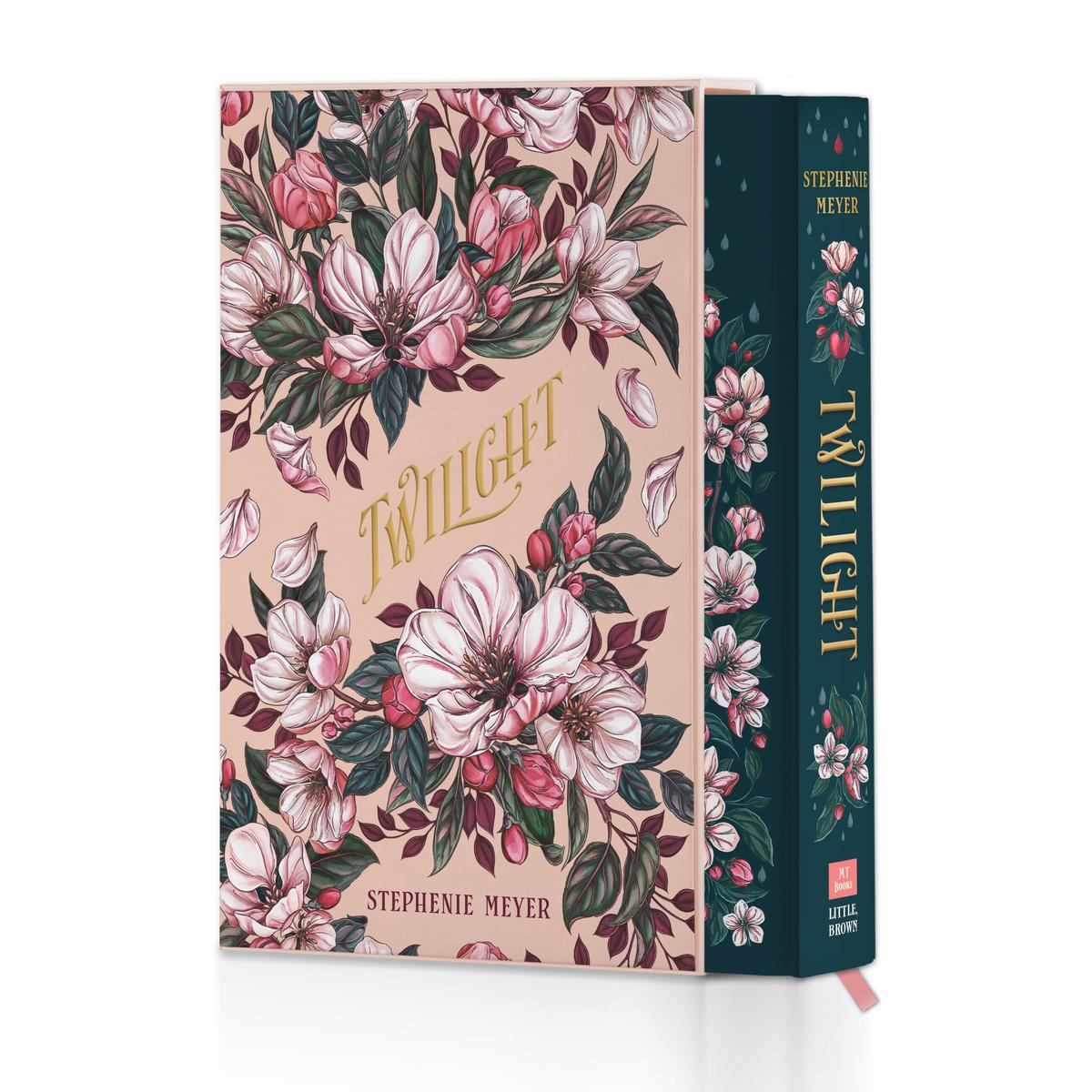 Twilight: Deluxe Collector’s Edition by Stephanie Meyer