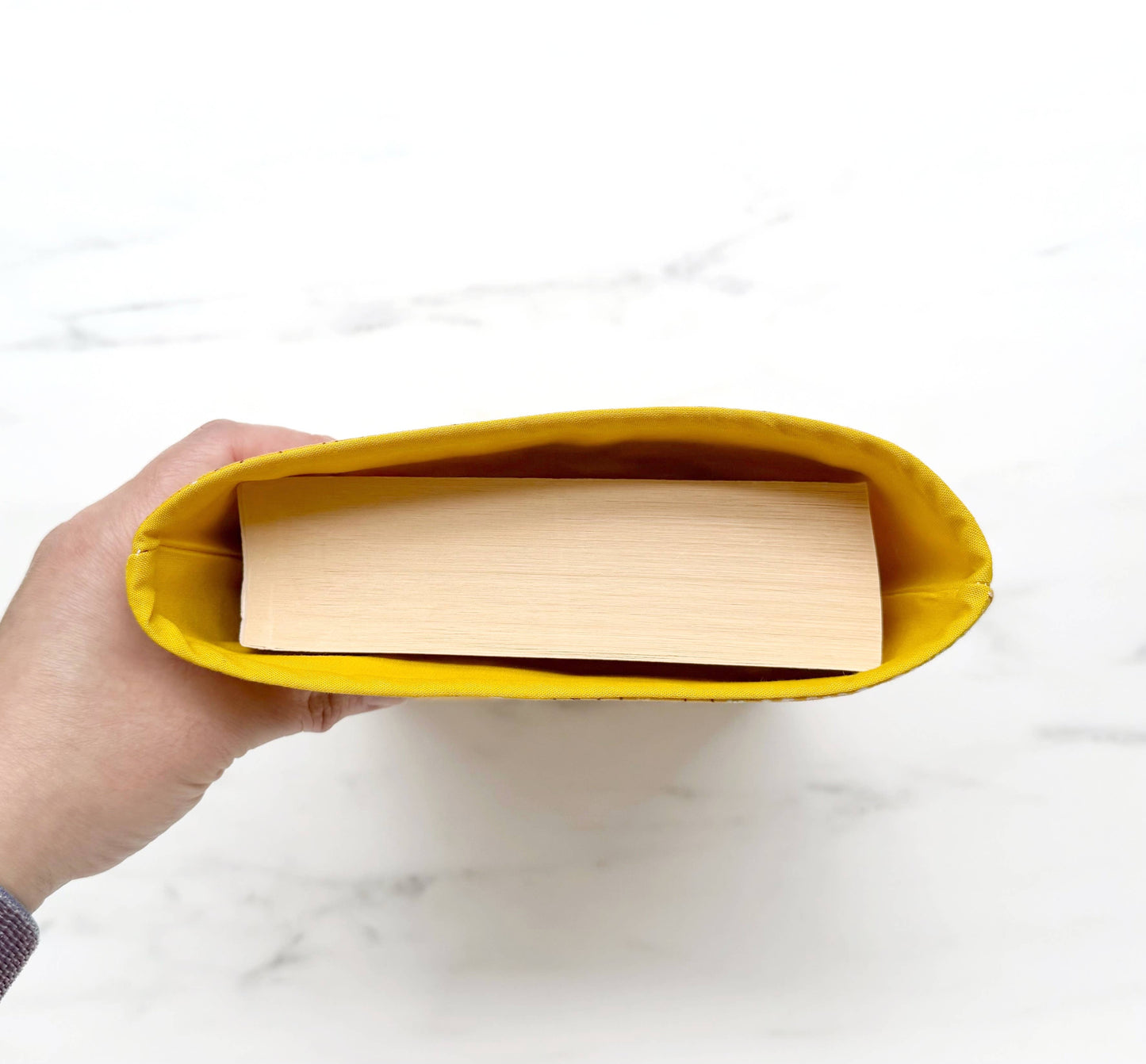Sunny bees padded book sleeve (coming soon)