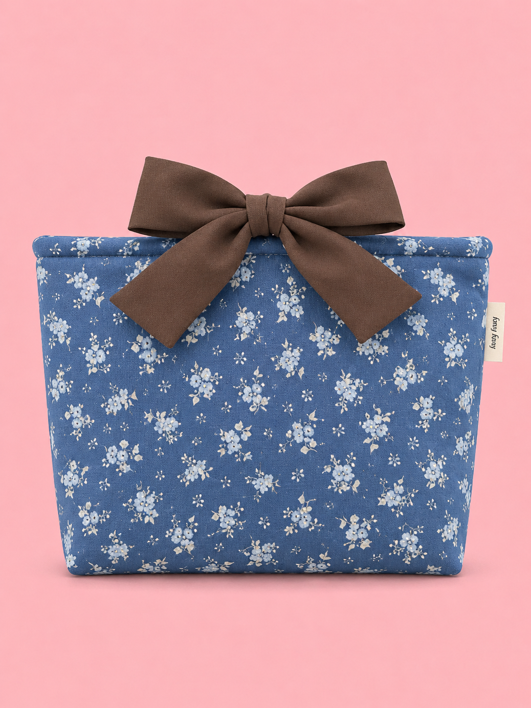 The cottage bow book sleeve SM