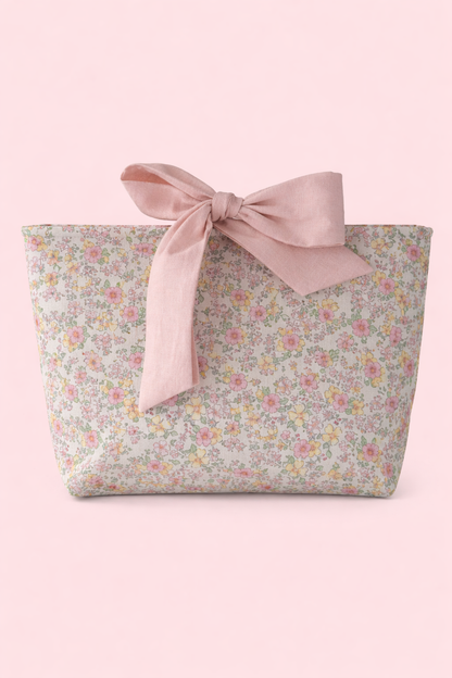 The cottage bow book sleeve SM