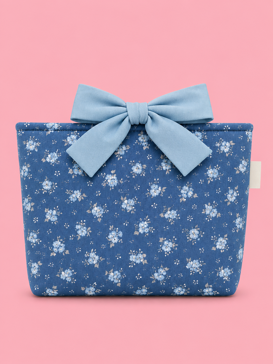 The cottage bow book sleeve LG