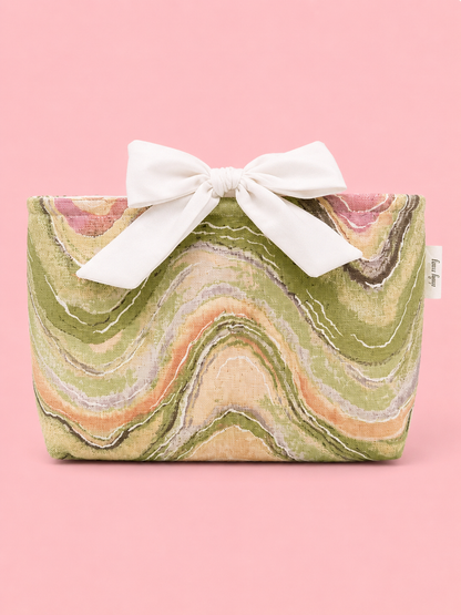 The cottage bow book sleeve SM