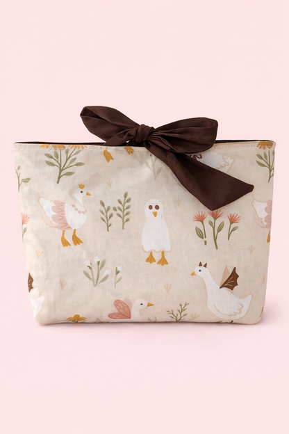 The cottage bow book sleeve SM