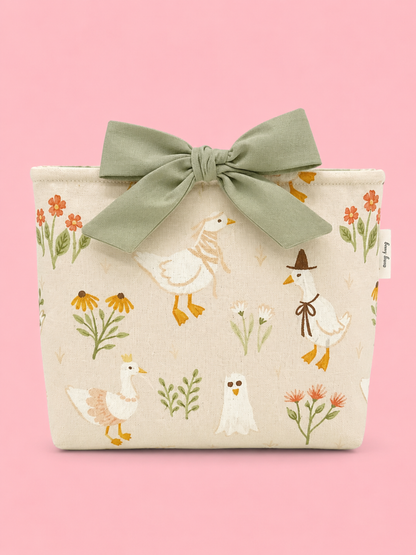 The cottage bow book sleeve SM