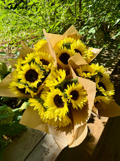 Farm fresh bouquet - Nottawa Cottage Bookstore x Bloom & Spade