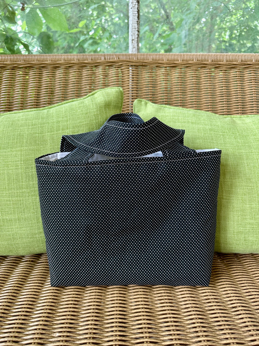 The cottage tote book sleeve LG
