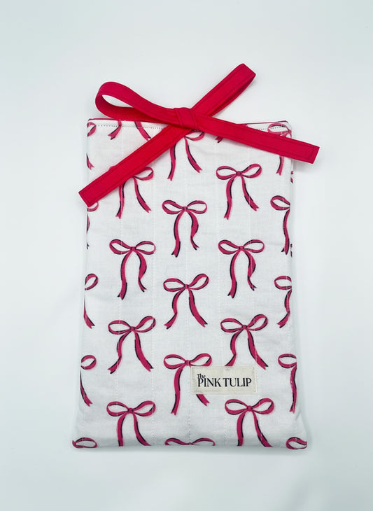 The classic bow book sleeve