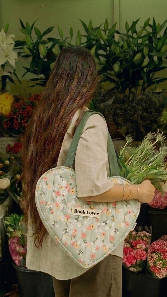 Book lover tote: Nottawa Cottage Bookstore x Dolores Floris Creations