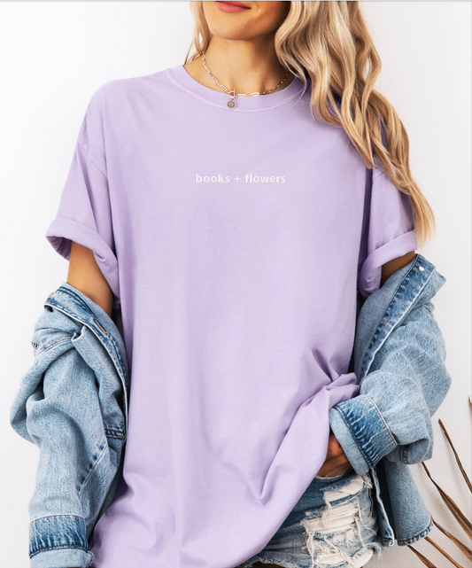 Books + flowers t-shirt (orchid)