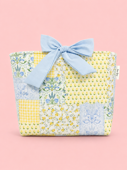 The cottage bow book sleeve LG